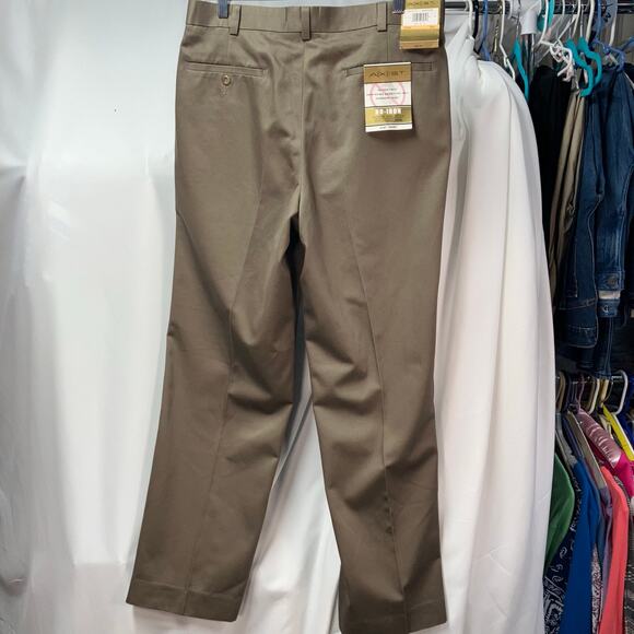 Axist Mens 33x30 Khaki No-Iron Premium Cotton Dress Pants Flat Front Pockets New - Picture 8 of 14